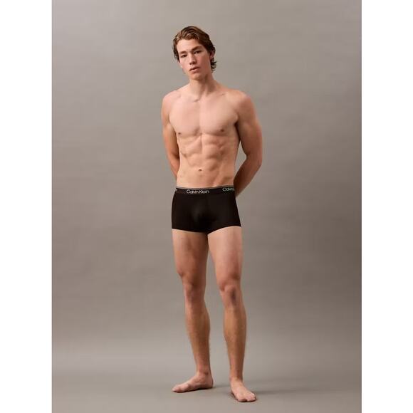 Calvin Klein Men's Large Black 3 Pack Low Rise Trunks Microfiber Stretch D6-1 - Picture 1 of 9